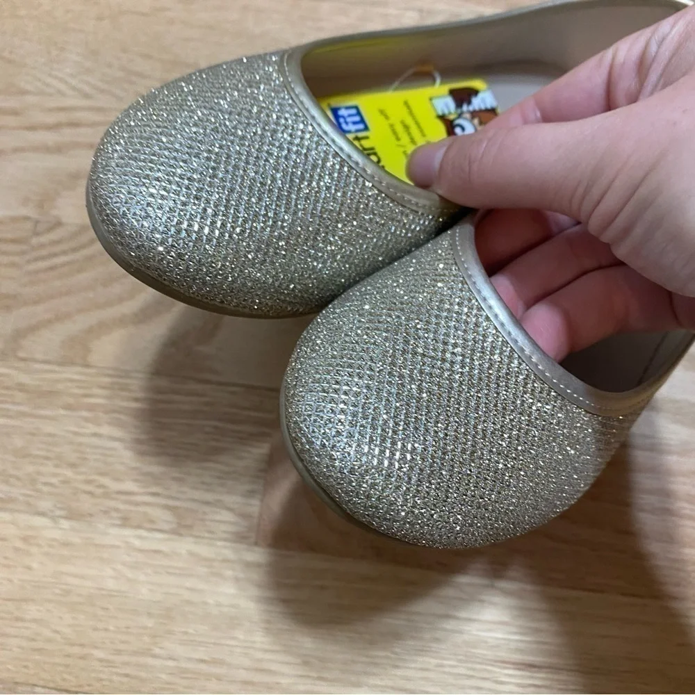 Smartfit Gold Flats Shoes NEW Kids Girls Youth Sz 1